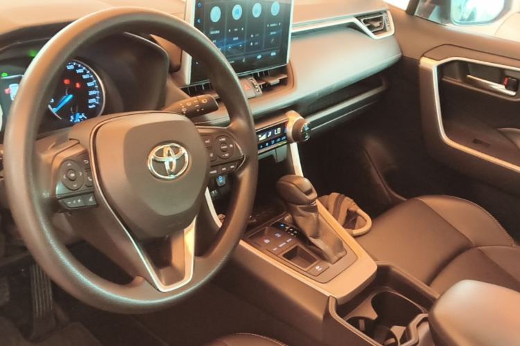 Used Toyota Wildlander 2020 Dual-Engine 2.5L E-CVT Two-Wheel Drive Luxury Edition Center Console
