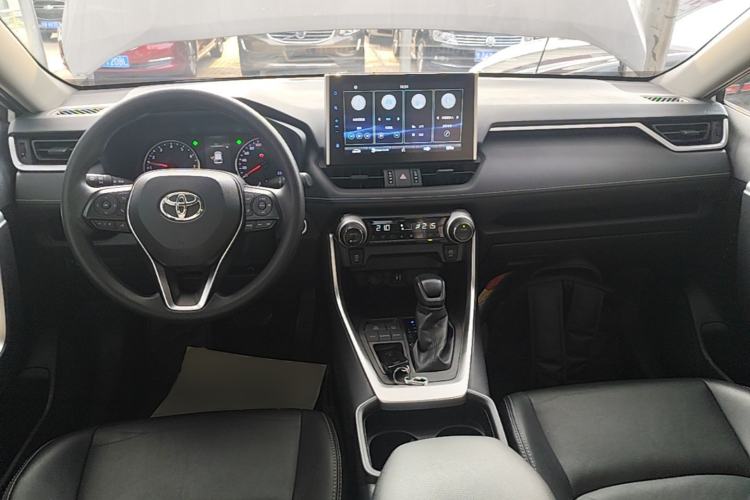 Used Toyota Wildlander 2020 2.0L CVT Two-Wheel Drive Luxury Edition Center Console