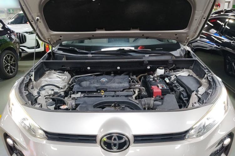 Used Toyota Wildlander 2020 2.0L CVT 4x4 Luxury Edition Engine Bay