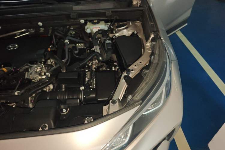 Used Toyota Wildlander 2020 Dual-Engine 2.5L E-CVT Two-Wheel Drive Prestige Edition Engine Bay Left