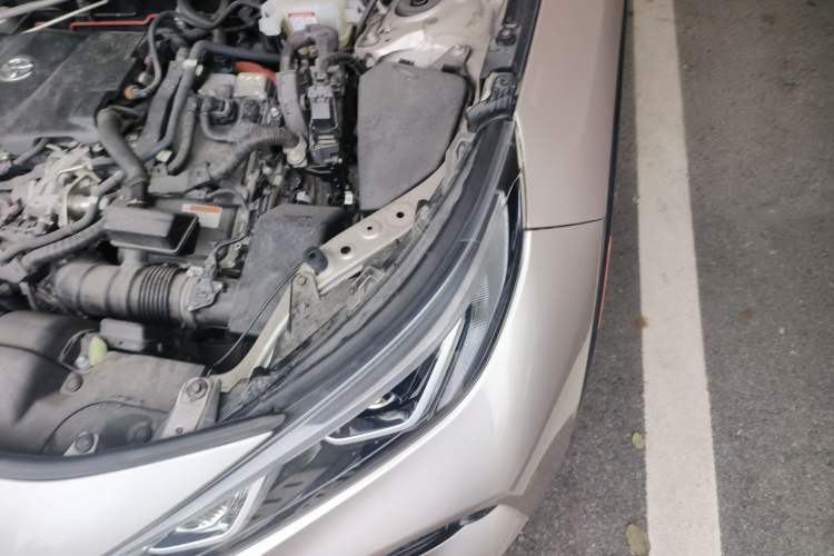 Used Toyota Wildlander 2020 Dual-Engine 2.5L E-CVT Two-Wheel Drive Prestige Edition Engine Bay Left