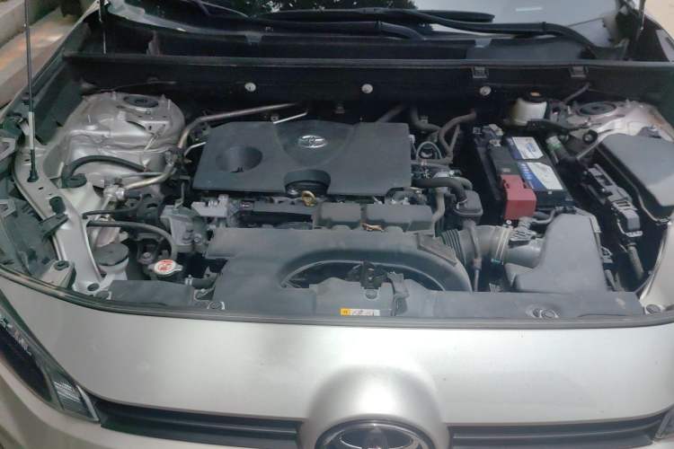Used Toyota Wildlander 2020 2.0L CVT Two-Wheel Drive Luxury Edition Engine Bay