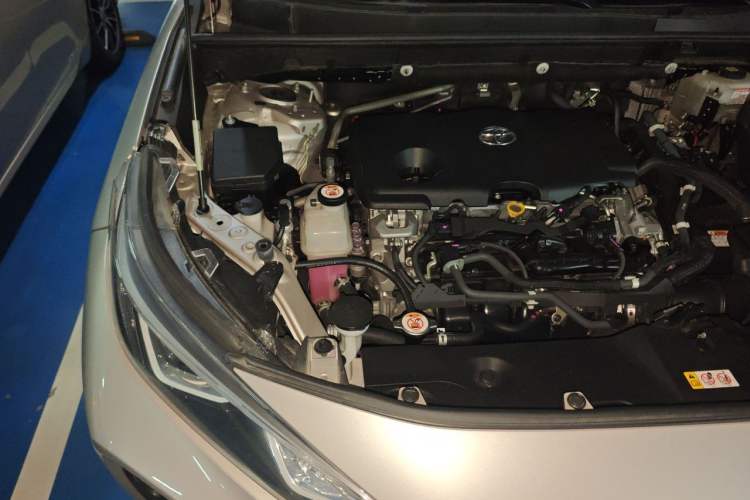 Used Toyota Wildlander 2020 Dual-Engine 2.5L E-CVT Two-Wheel Drive Prestige Edition Engine Bay Right