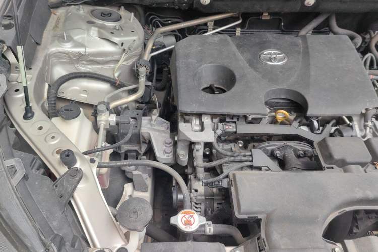 Used Toyota Wildlander 2020 2.0L CVT Two-Wheel Drive Luxury Edition Engine Bay Right
