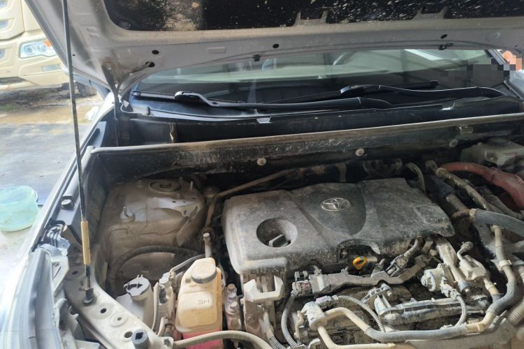 Used Toyota Wildlander 2020 Dual-Motor 2.5L E-CVT Four-Wheel Drive Luxury Edition Engine Bay Right