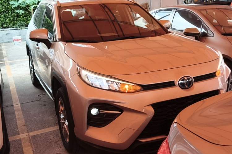 Used Toyota Wildlander 2020 Dual-Engine 2.5L E-CVT Two-Wheel Drive Luxury Edition Front Right 45 Deg