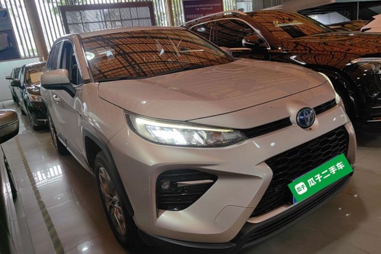 Used Toyota Wildlander 2020 Dual-Engine 2.5L E-CVT Two-Wheel Drive Luxury Edition Front Right 45 Deg
