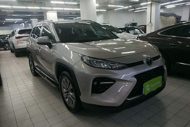 Used Toyota Wildlander 2020 2.0L CVT Two-Wheel Drive Luxury Edition Front Right 45 Deg