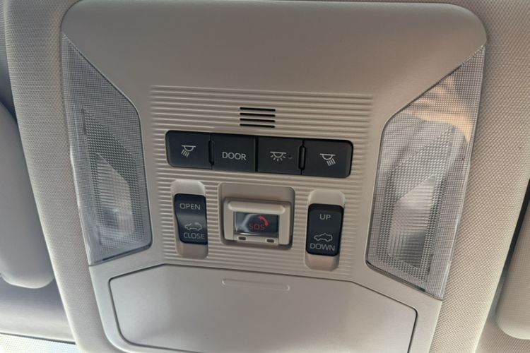 Used Toyota Wildlander 2020 2.0L CVT Two-Wheel Drive Luxury Edition Interior 1