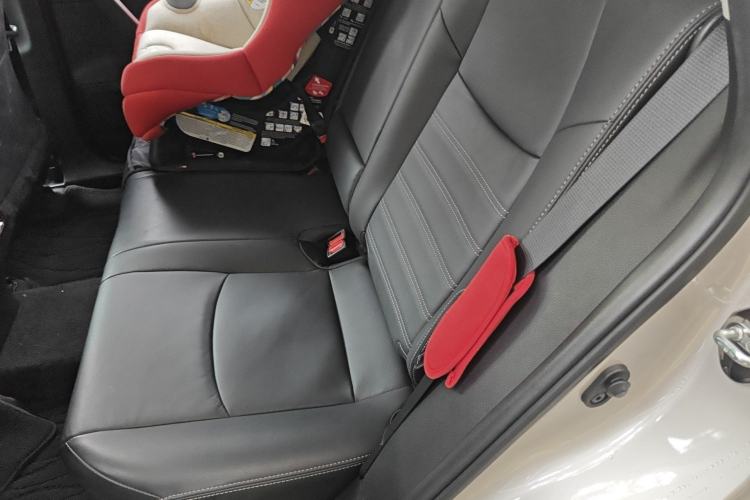 Used Toyota Wildlander 2020 2.0L CVT Two-Wheel Drive Luxury Edition Interior 4