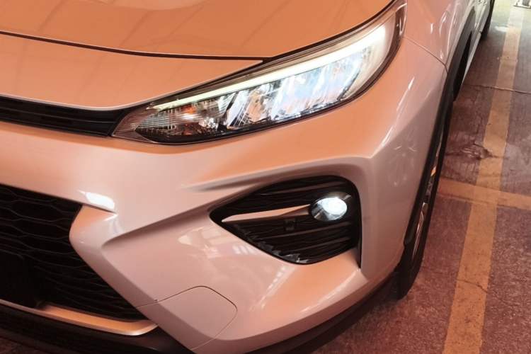 Used Toyota Wildlander 2020 Dual-Engine 2.5L E-CVT Two-Wheel Drive Luxury Edition Left Front Headlight