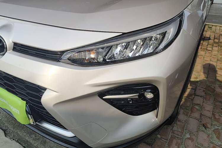Used Toyota Wildlander 2020 2.0L CVT Two-Wheel Drive Luxury Edition Left Front Headlight