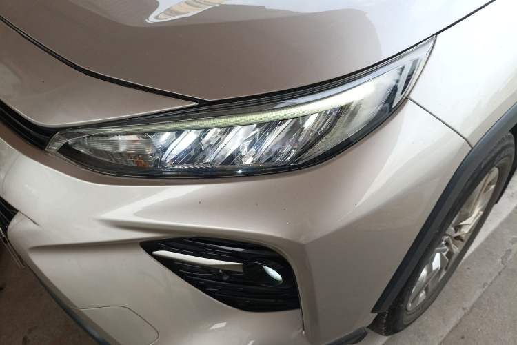 Used Toyota Wildlander 2020 2.0L CVT Two-Wheel Drive Luxury Edition Left Front Headlight