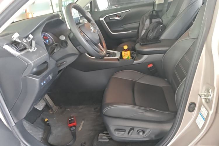 Used Toyota Wildlander 2020 Dual-Motor 2.5L E-CVT Four-Wheel Drive Luxury Edition Left Front Seat