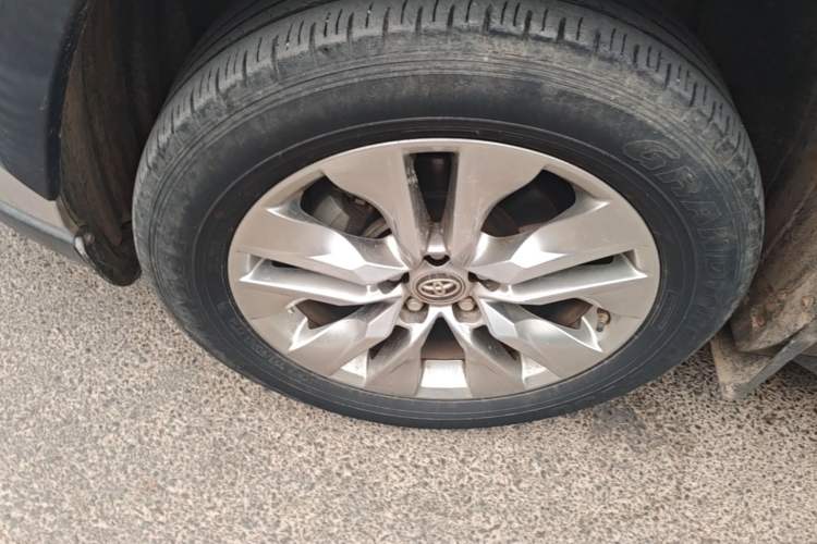 Used Toyota Wildlander 2020 Dual-Motor 2.5L E-CVT Four-Wheel Drive Luxury Edition Left Front Wheel Hub