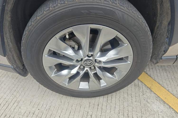 Used Toyota Wildlander 2020 2.0L CVT Two-Wheel Drive Luxury Edition Left Front Wheel Hub