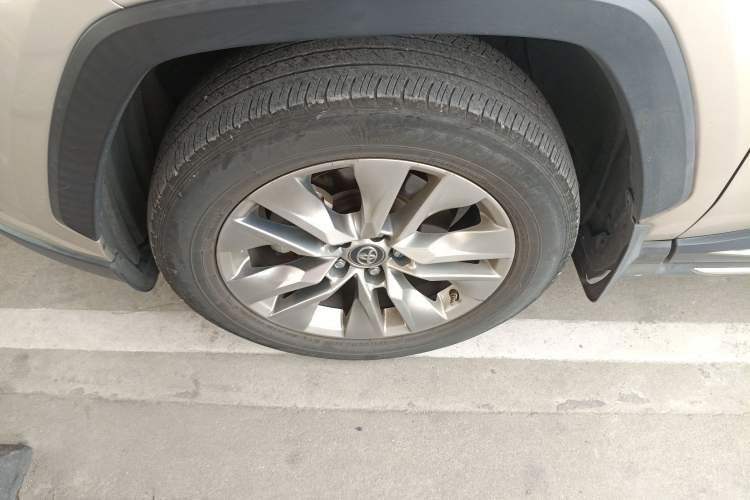 Used Toyota Wildlander 2020 2.0L CVT Two-Wheel Drive Luxury Edition Left Front Wheel Hub