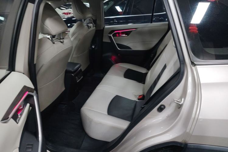 Used Toyota Wildlander 2020 2.0L CVT 4x4 Luxury Edition Left Rear Seat