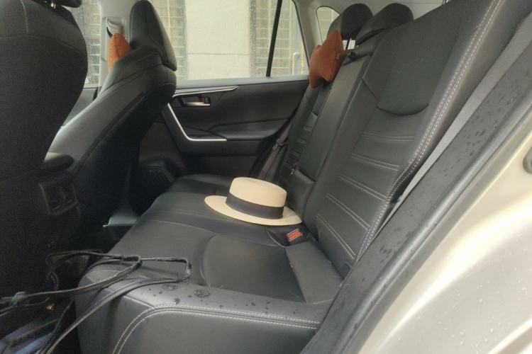 Used Toyota Wildlander 2020 2.0L CVT 4x4 Luxury Edition Left Rear Seat