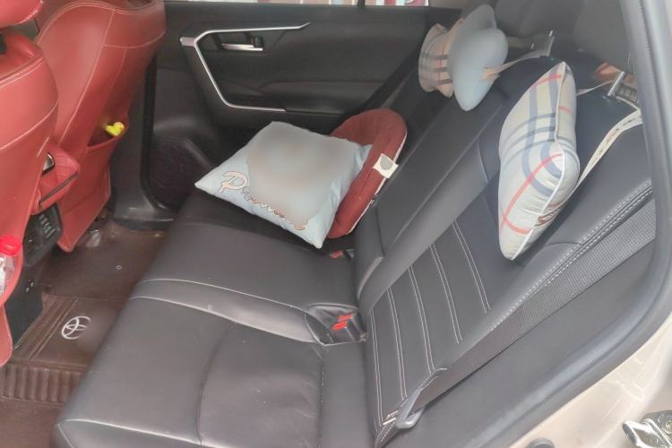Used Toyota Wildlander 2020 2.0L CVT Two-Wheel Drive Luxury Edition Left Rear Seat