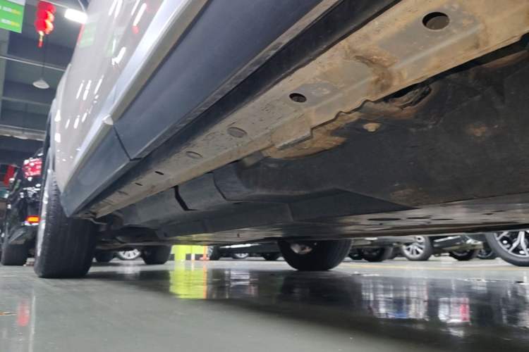 Used Toyota Wildlander 2020 2.0L CVT 4x4 Luxury Edition Left Side Sill