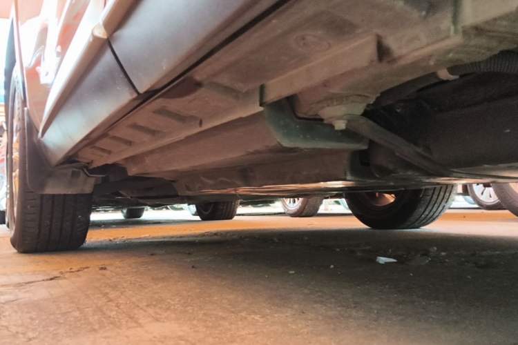Used Toyota Wildlander 2020 Dual-Engine 2.5L E-CVT Two-Wheel Drive Luxury Edition Left Side Sill