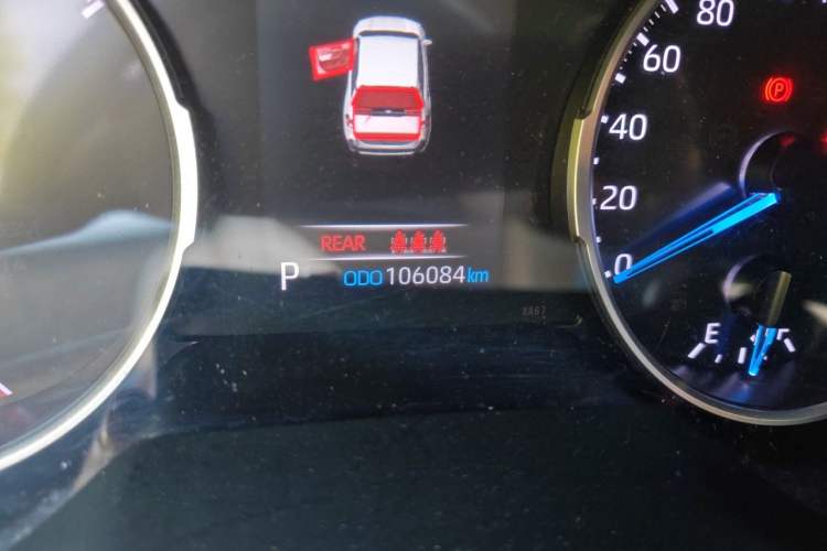 Used Toyota Wildlander 2020 Dual-Motor 2.5L E-CVT Four-Wheel Drive Luxury Edition Odometer Close Up