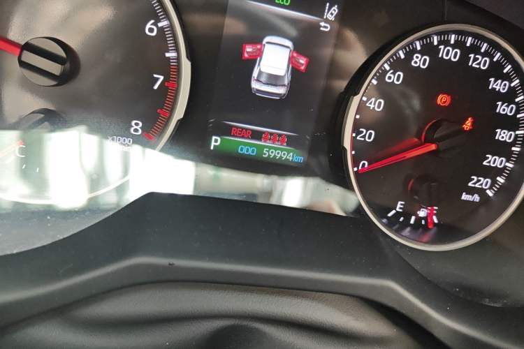 Used Toyota Wildlander 2020 2.0L CVT Two-Wheel Drive Luxury Edition Odometer Close Up