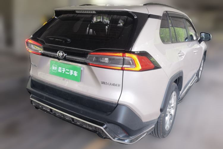 Used Toyota Wildlander 2020 2.0L CVT Two-Wheel Drive Luxury Edition Rear Right 45 Deg
