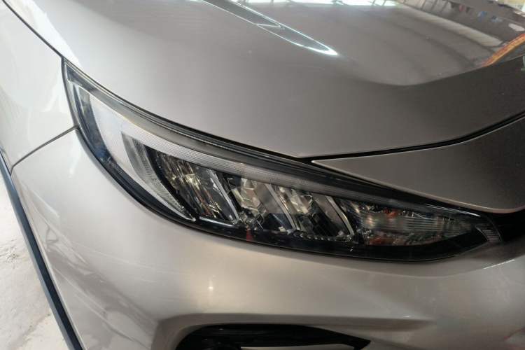 Used Toyota Wildlander 2020 Dual-Motor 2.5L E-CVT Four-Wheel Drive Luxury Edition Right Front Headlight