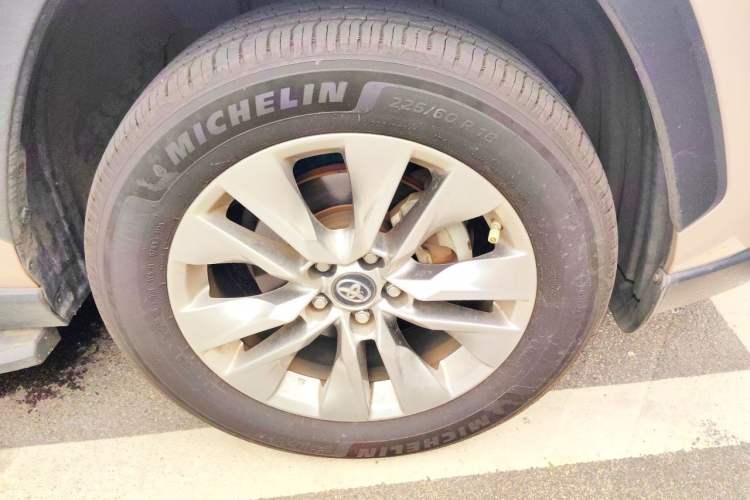 Used Toyota Wildlander 2020 2.0L CVT Two-Wheel Drive Luxury Edition Right Front Wheel Hub