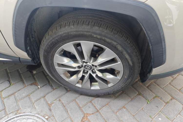 Used Toyota Wildlander 2020 2.0L CVT Two-Wheel Drive Luxury Edition Right Front Wheel Hub
