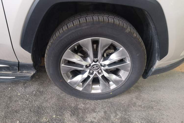 Used Toyota Wildlander 2020 2.0L CVT Two-Wheel Drive Luxury Edition Right Front Wheel Hub