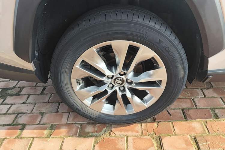 Used Toyota Wildlander 2020 2.0L CVT Two-Wheel Drive Luxury Edition Right Rear Wheel Hub