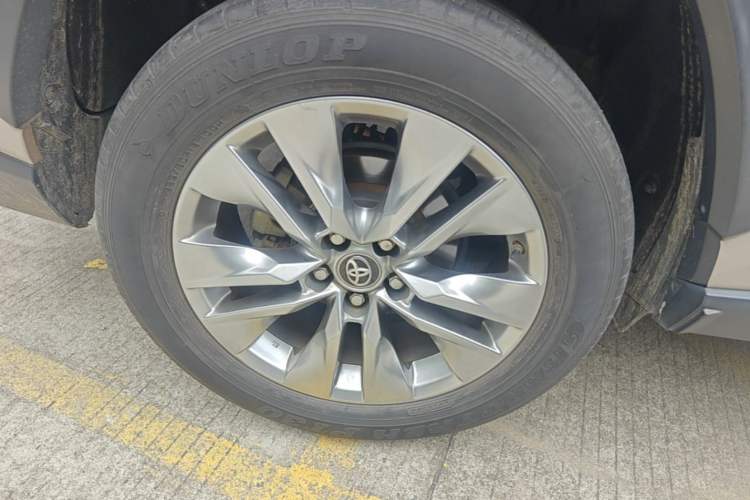 Used Toyota Wildlander 2020 2.0L CVT Two-Wheel Drive Luxury Edition Right Rear Wheel Hub