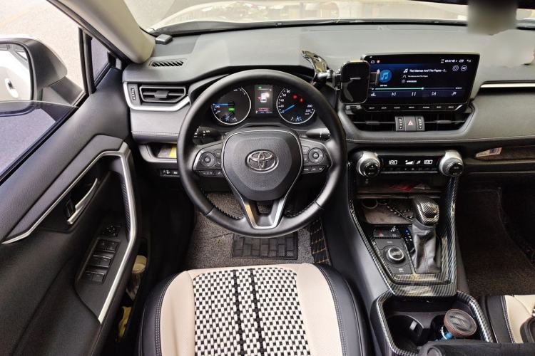 Used Toyota Wildlander 2020 Dual-Motor 2.5L E-CVT Four-Wheel Drive Luxury Edition Steering Wheel