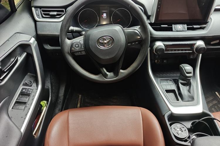 Used Toyota Wildlander 2020 2.0L CVT Two-Wheel Drive Leading Edition Steering Wheel