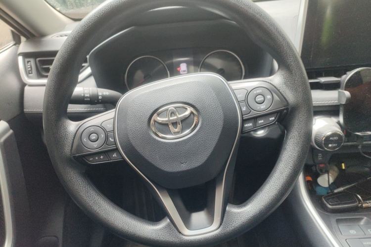 Used Toyota Wildlander 2020 2.0L CVT 4x4 Luxury Edition Steering Wheel