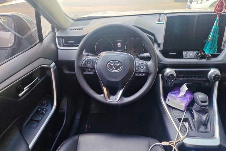 Used Toyota Wildlander 2020 2.0L CVT Two-Wheel Drive Luxury Edition Steering Wheel