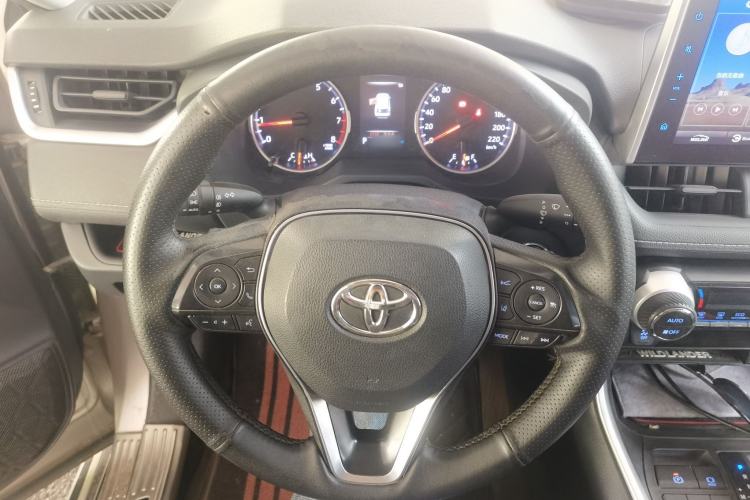 Used Toyota Wildlander 2020 2.0L CVT Two-Wheel Drive Luxury Edition Steering Wheel