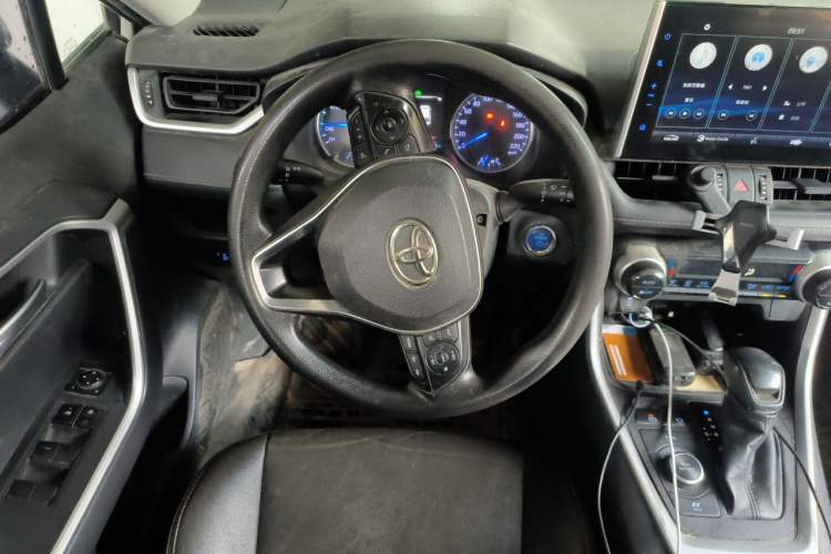 Used Toyota Wildlander 2020 Dual-Motor 2.5L E-CVT Four-Wheel Drive Luxury Edition Steering Wheel
