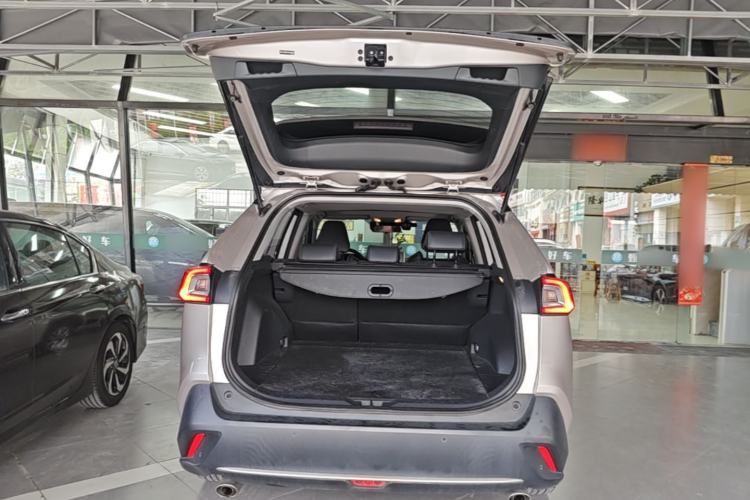 Used Toyota Wildlander 2020 Dual-Motor 2.5L E-CVT Four-Wheel Drive Luxury Edition Trunk
