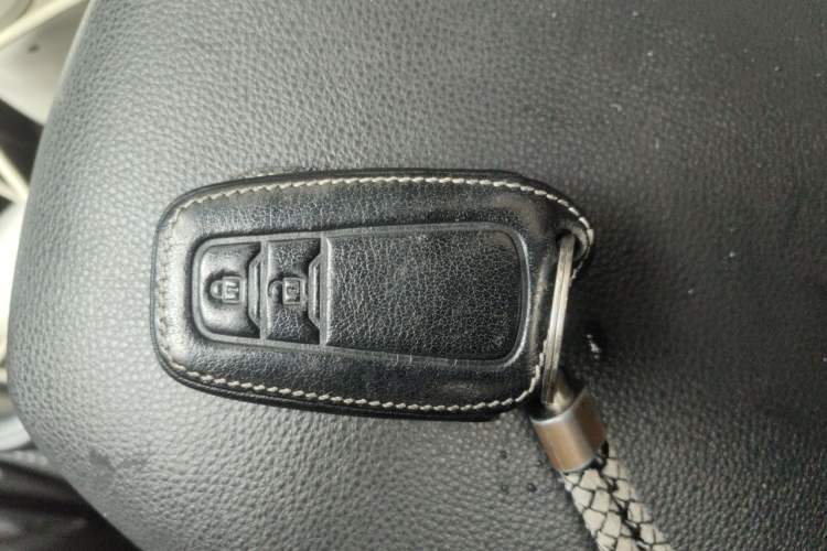 Used Toyota Wildlander 2020 2.0L CVT 4x4 Luxury Edition Vehicle Key