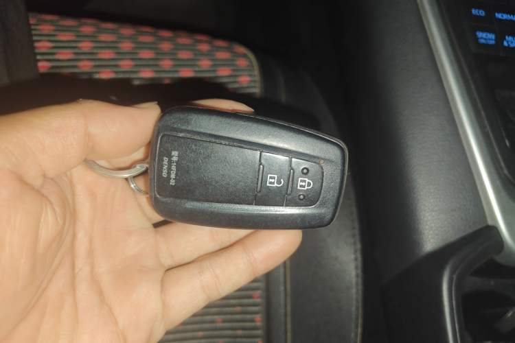 Used Toyota Wildlander 2020 2.0L CVT 4x4 Luxury Edition Vehicle Key
