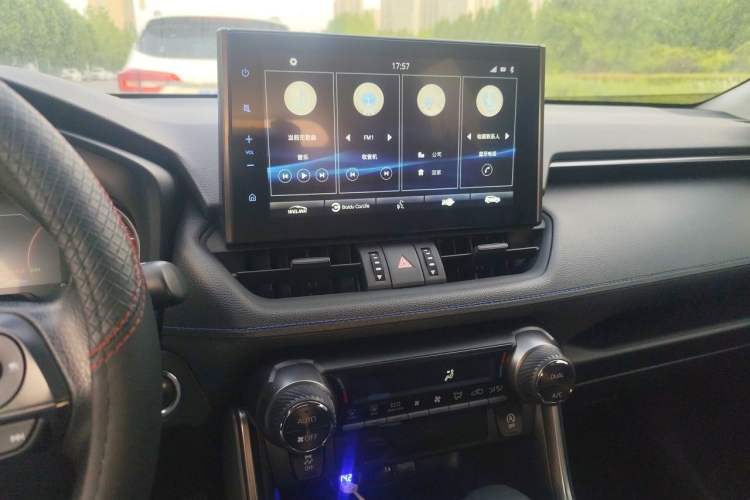 Used Toyota Wildlander 2020 2.0L CVT 4x4 Tech Edition Audio And AC Panel