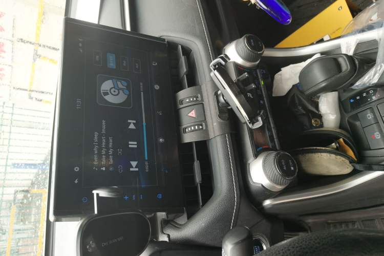 Used Toyota Wildlander 2020 2.0L CVT Two-Wheel Drive Luxury Edition Audio And AC Panel