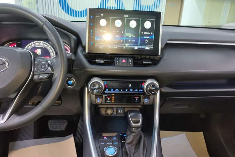 Used Toyota Wildlander 2020 2.0L CVT Four-Wheel Drive Premium Edition Audio And AC Panel