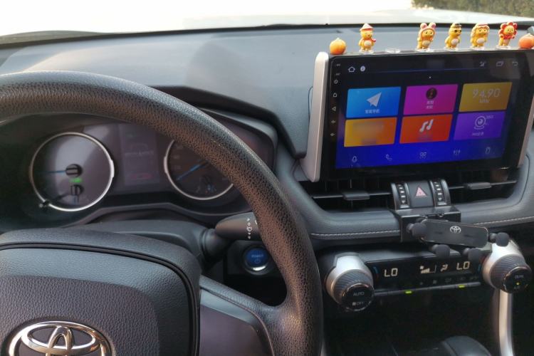 Used Toyota Wildlander 2020 Dual-Engine 2.5L E-CVT Two-Wheel Drive Leading Edition Center Console