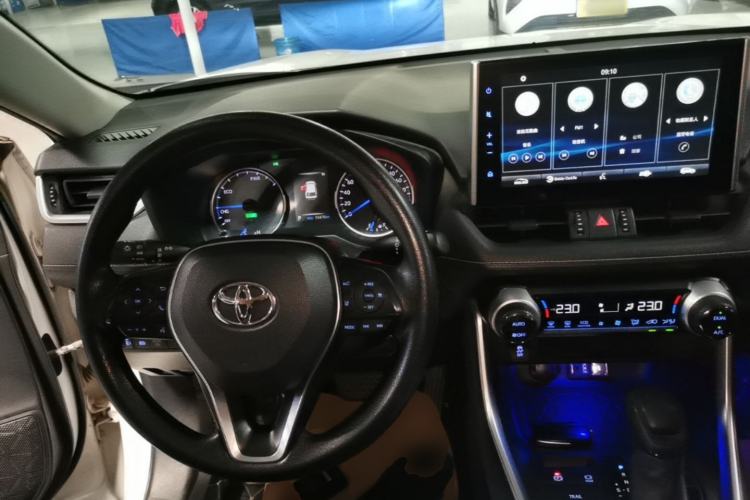 Used Toyota Wildlander 2020 Dual-Motor 2.5L E-CVT Four-Wheel Drive Luxury Edition Center Console