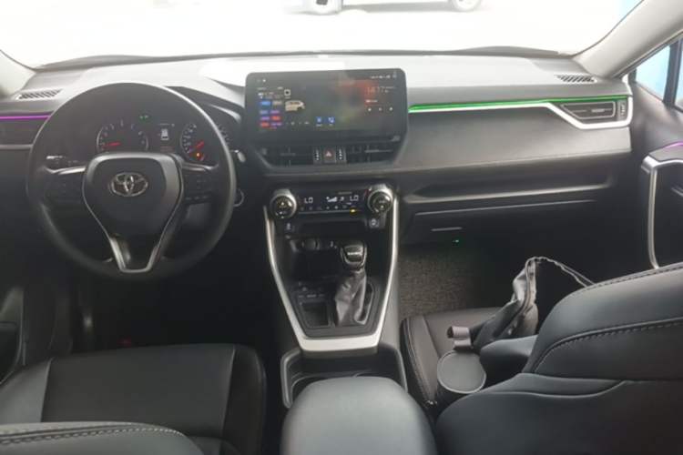 Used Toyota Wildlander 2020 2.0L CVT Two-Wheel Drive Luxury Edition Center Console
